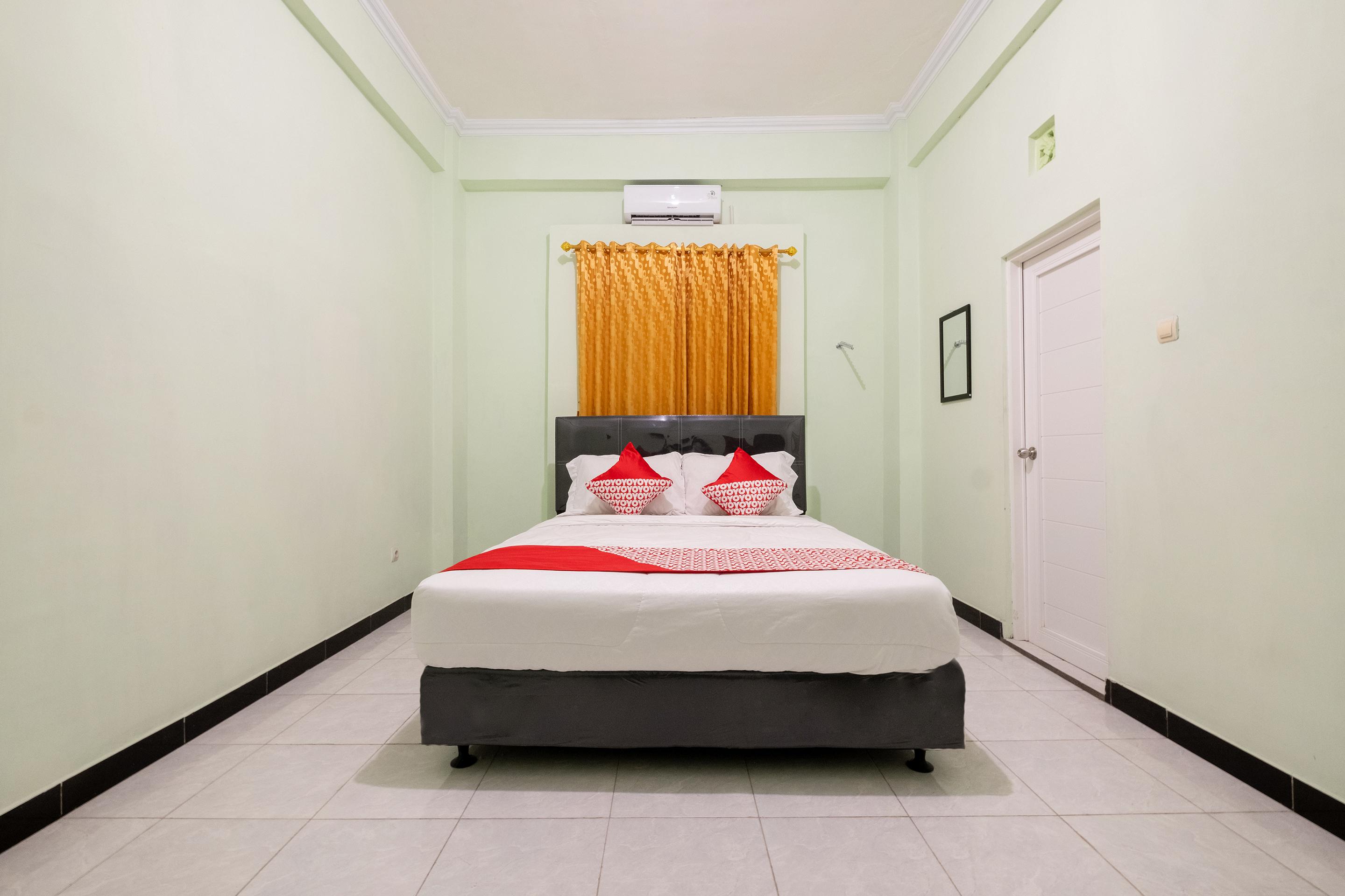 Готель Reddoorz Syariah Near Alun Alun Wonosari Екстер'єр фото